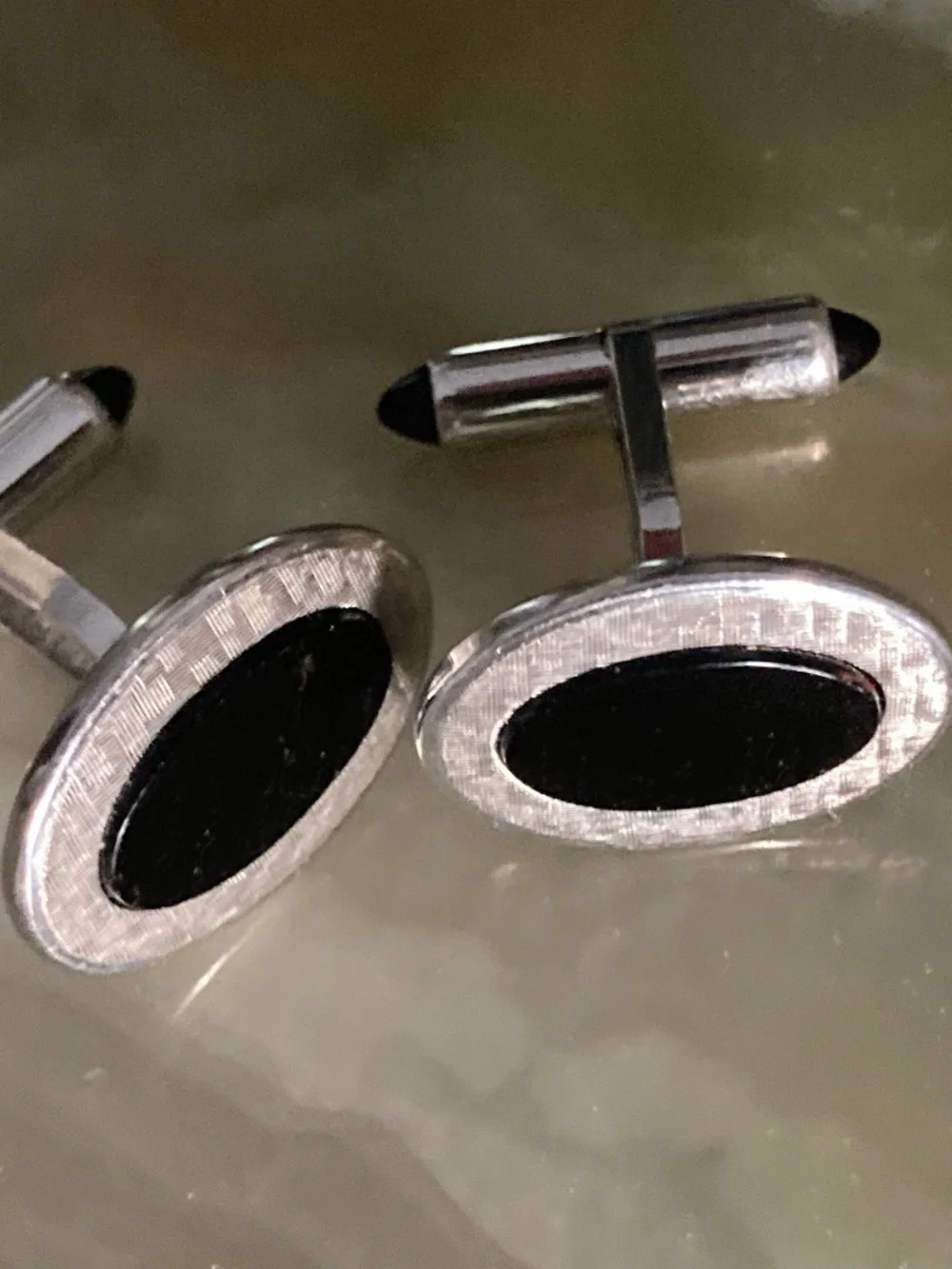 Vintage Krementz Silver Tone Black Oval Cufflinks – Mid Century Formal / Tuxedo